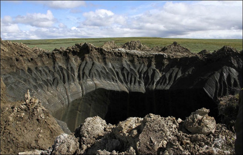 Sinkhole_Crater