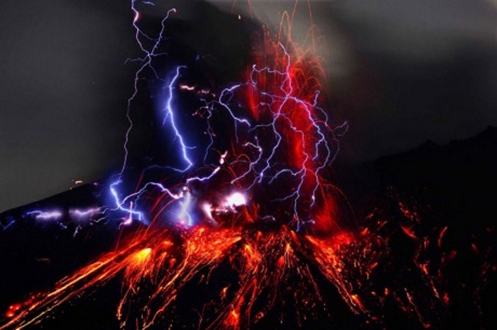 Sakurajima_eruption