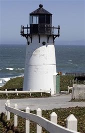lighthouse at Point Montara 