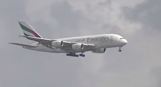 Zrakoplov Emirates Airlinesa iz Dubaija za New York skrenuo s kursa.
