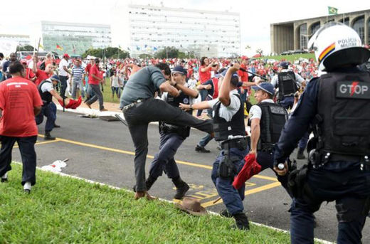 Brazil: U prosvjedima brazilskih nastavnika ozlijeđeno više od 100 osoba.