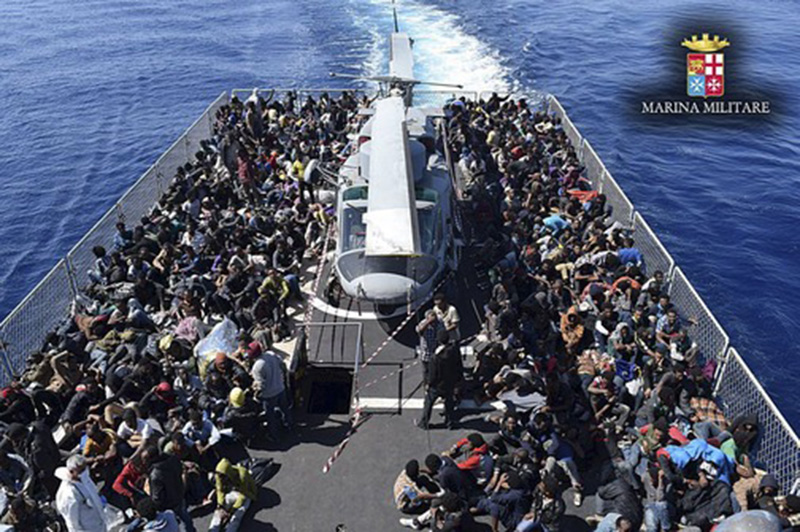 U blizini libijske obale spašeno više od 3.000 migranata.