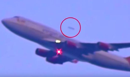 New York: Na snimci uhvaćen NLO kako prestiže zrakoplov Virgin Atlantica