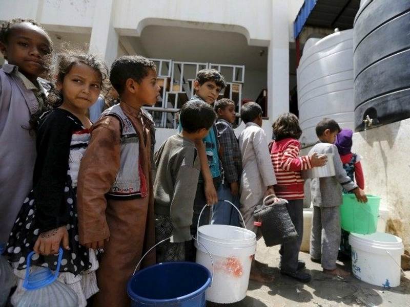 Klikni za povećanje children hungry yemen