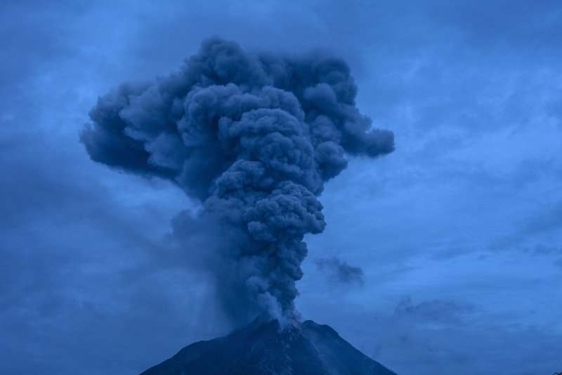 vulkan_sinabung_sumatra