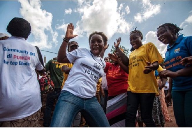 Slavlje u Gvineji zbog pobjede nad ebolom, lokalni medicinski radnici upozorili na oprez