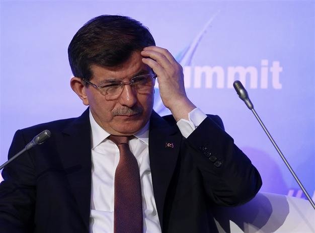Jesam, nisam....turski premijer Ahmet Davutoglu rekao je da on nije izdao naređenje za obaranje ruskog aviona u Siriji