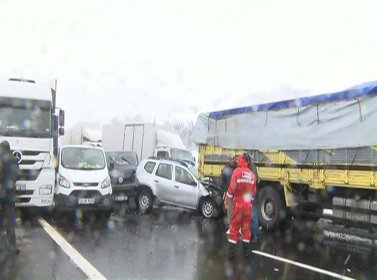 Turska: Nova snježna oluja izazvala kolaps u saobraćaju pri čemu je poginula jedna osoba