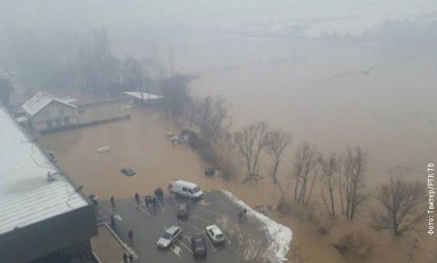 Poplave na Kosovu: Velike stambene štete, blokirani putevi i ugroženi životi