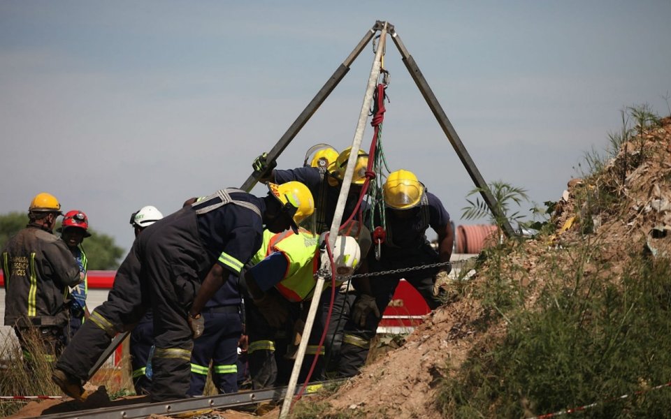 Južnoafrička republika: Urušila se zgrada iznad rudnika zlata, zarobljeno najmanje 87 osoba