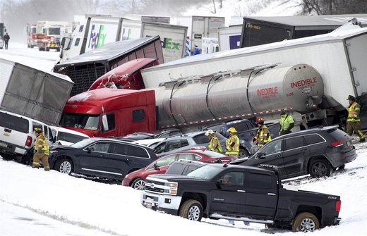 Nevrijeme u Pensilvaniji: Preko 50 automobila u lančanom sudaru na autocesti
