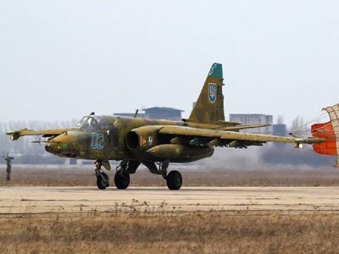 Rusija: Tijekom trenažnog leta srušio se avion, pilot poginuo