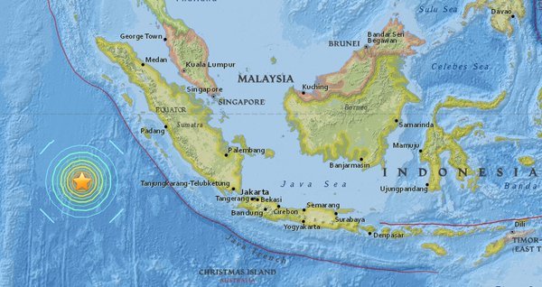 Zemljotres jačine 7,9 stepeni po Richteru pogodio zapadnu obalu Indonezije, izdato upozorenje na cunami