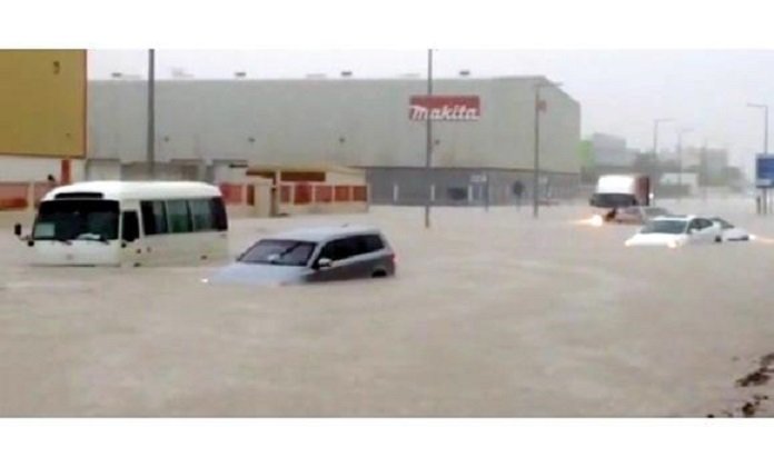 UAE: Neuobičajeno nevrijeme dovelo do poplava