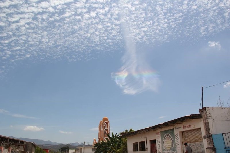 Iridescent cloud, Mexico