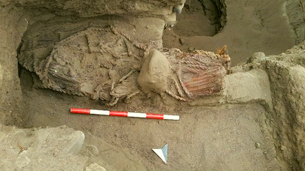 Drevna ženska mumija stara 4600 godina pronađena u Peruu