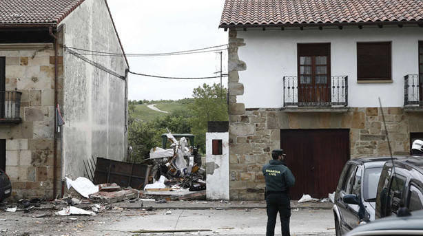 Španija: Srušio se mali avion između dvije kuće, 3 osobe poginule