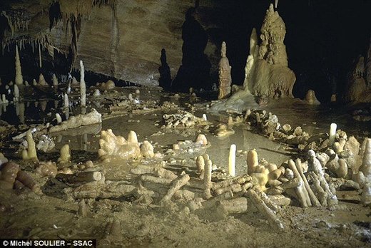 Neandertalci u pećini izgradili misterioznu prstenastu formaciju od stalagmita prije više od 100.000 godina