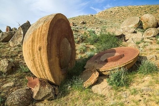 Kako i zbog čega su nastale kamene okrugle gromade stare 180 miliona godina u Kazahstanu