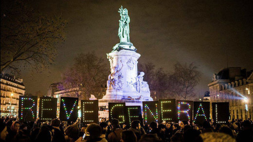 Klikni za povećanje paris protest