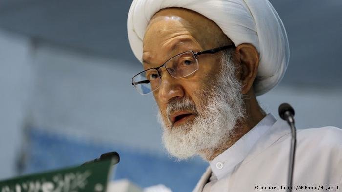 Bahrainis protest stripping citizenship of Isa Ahmed Qassim