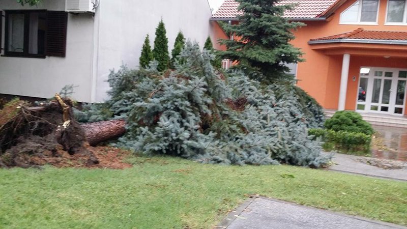 Jako olujno nevrijeme pogodilo područje Osijeka i Zagorja