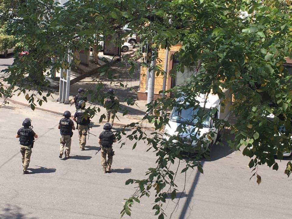 U Almatiju u Kazahstanu najviši stepen opasnosti od terorističkih napada: 3 policajca i 1 civil ubijeni, 5 osoba ranjeno