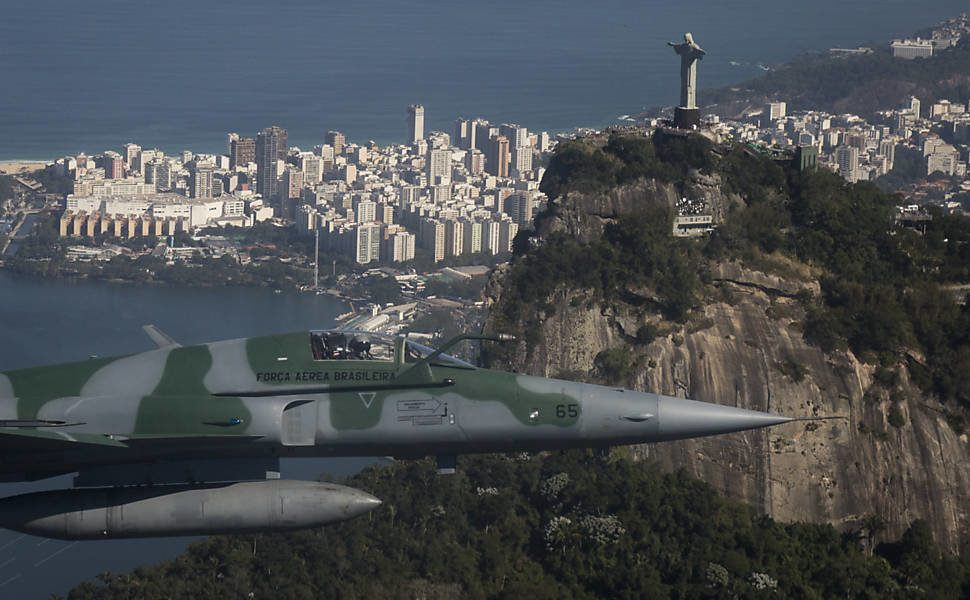 Sudarila se 2 ratna brazilska aviona dok su vježbali zaštitu OI