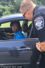 Vratiti vjeru u američku policiju?: Policajci u Halifaksu daju sladoled vozačima koji 