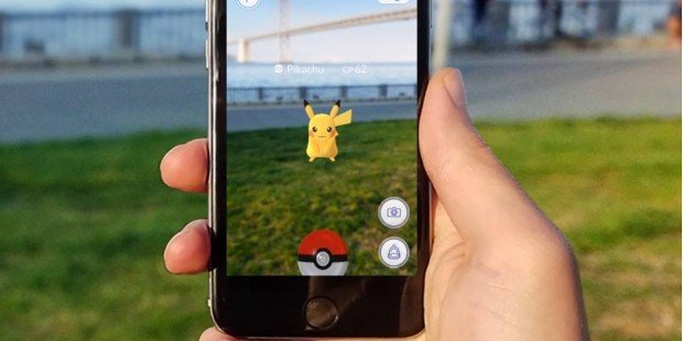 Smartphone mit Pokemon Go,Pokemon Go Spiel