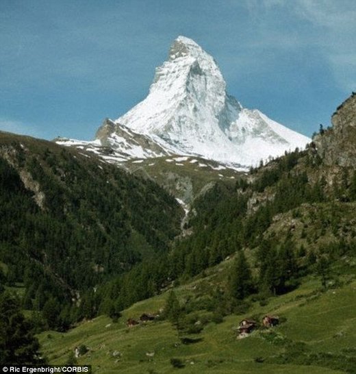 Snježna oluja na Matterhornu u Alpima uzrokovala je smrt dva britanska alpinista