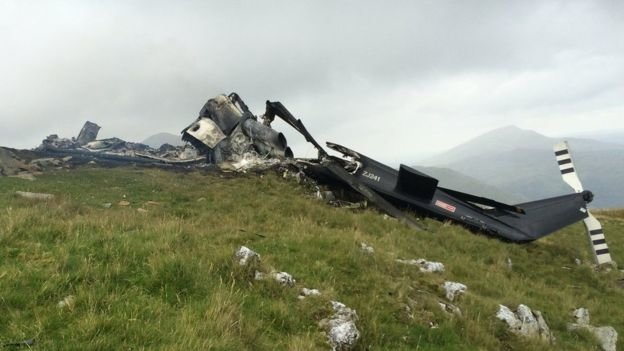 Britanski vojni helikopter srušio se na brdima Velsa, po prvim informacijama preživjelo je 6 osoba