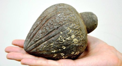 Ručna granata stara 1000 godina iz doba krstaških pohoda, jedan od artefakata iz privatne kolekcije
