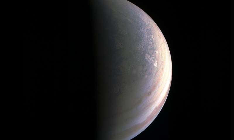 Jupiterov sjeverni pol ne izgleda onako kako smo zamišljali, kažu naučnici NASA-e
