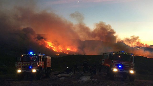 Novi požari na jugu Francuske, niz požara i u Portugalu