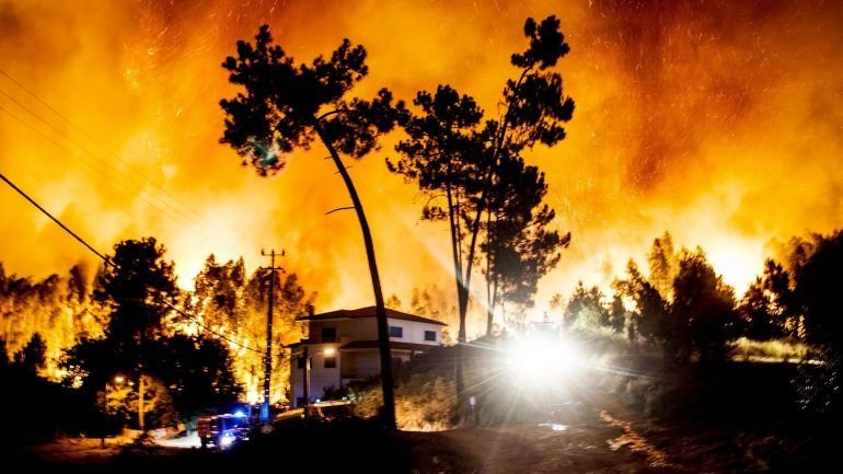 Novi požari na jugu Francuske, niz požara i u Portugalu