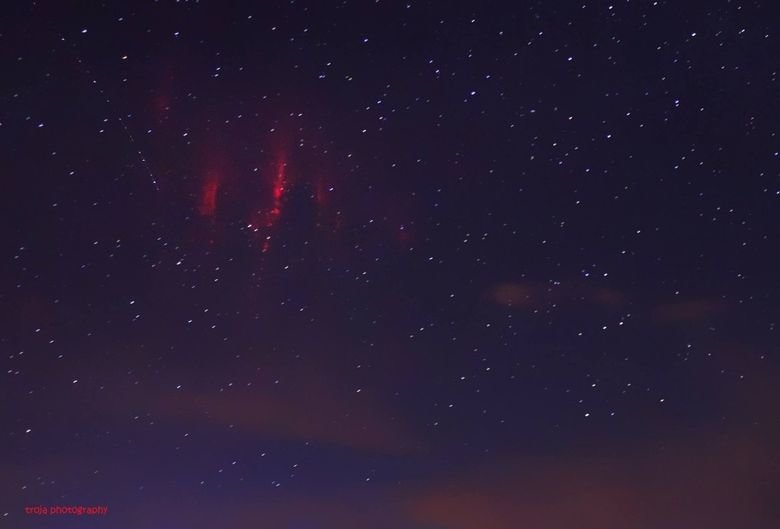 Sa Pelješca snimljeni 200 kilometara udaljeni rijetki svjetlosni fenomeni - vatrenjaki 
