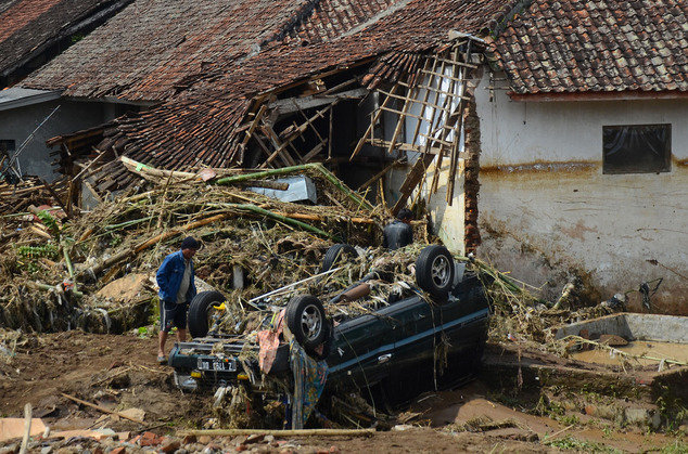 19 osoba poginulo u bujicama i klizištima na indonežanskom ostrvu Java