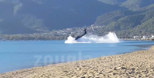 U blizini grčke obale srušio se helikopter Apache