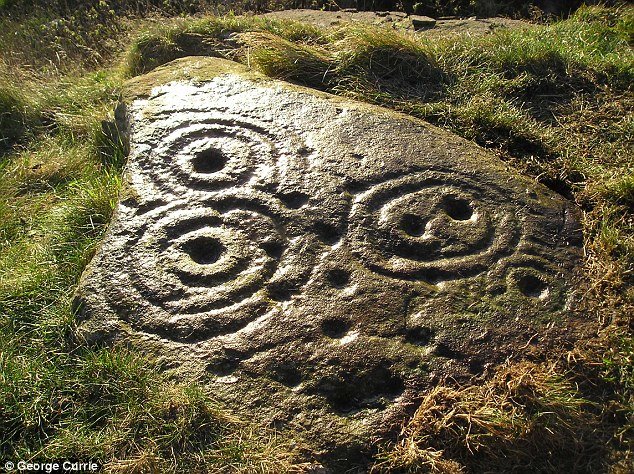Misterije poruka od prije 5000 godina urezanih u škotske stijene možda će uskoro biti otkrivene pomoću 3D skeniranja