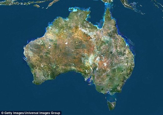 Kretnja Australije izazvana je pomicanjem tektonskih ploča, od 1994. pomaknula se 200 metara