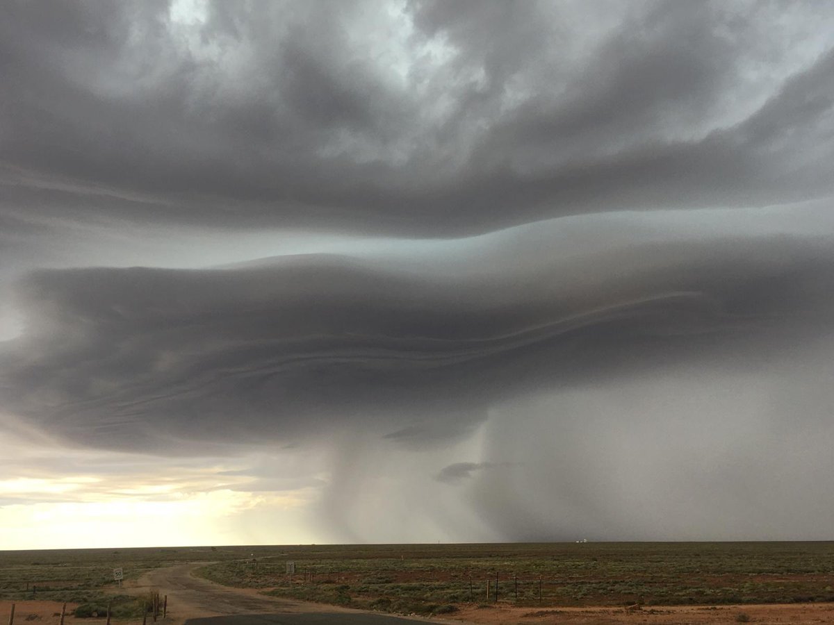 Neuobičajena silovita oluja Južna Australija