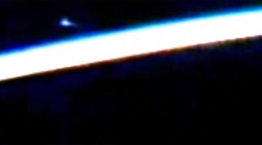 NASA prekinula prijenos sa svemirske postaje nakon što je uočen neidentificirani objekat