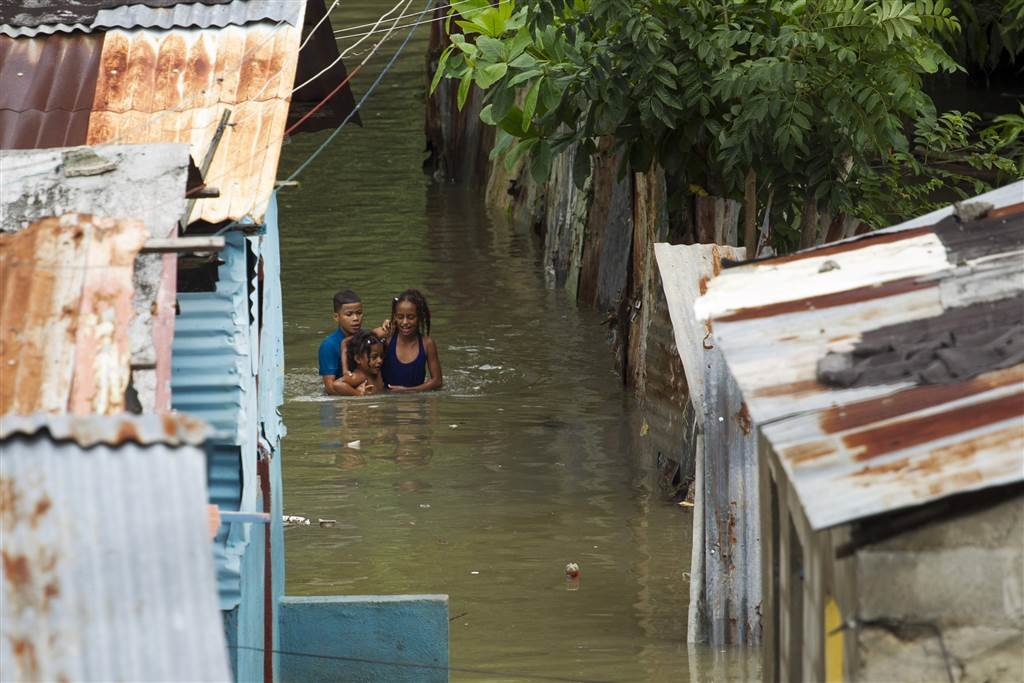 Klikni za povećanje Uragan Matthew: Najmanje 6 osoba poginulo na Haitiju i Dominikanskoj Republici, vanredna situacija Florida i Sjeverna Karolina