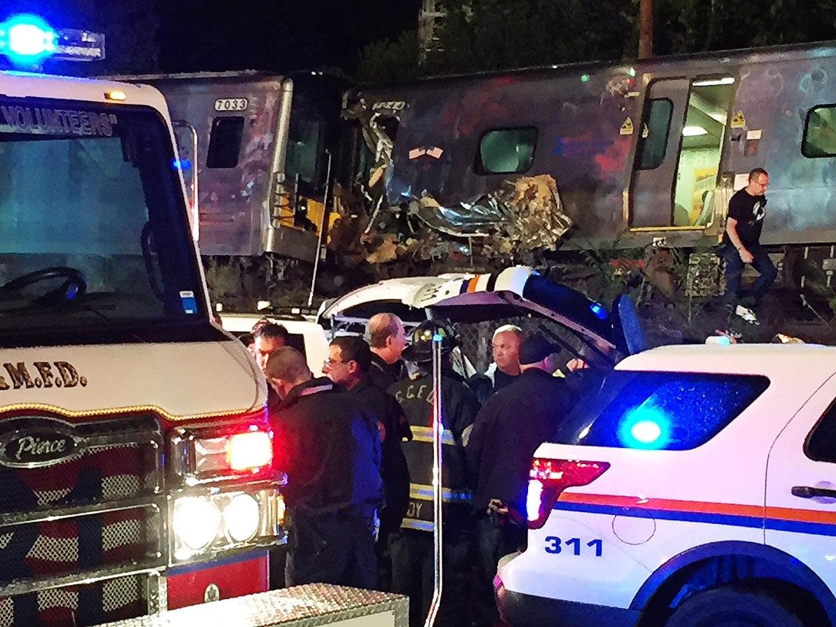 Vlaki iskočio iz tračnica blizu New Yorka, desetine ozlijeđenih