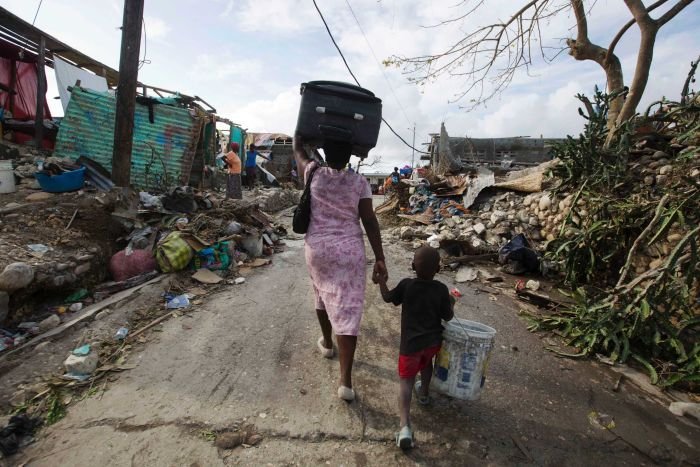 Kolera, masovne grobnice: Broj poginulih na Haitiju doseže 1000 nakon razjarenog uragana Matthew