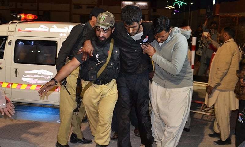 Klikni za povećanje U napadu na policijsku akademiju u Pakistanu ubijeno je najmanje 60 osoba, a 117 je ranjeno
