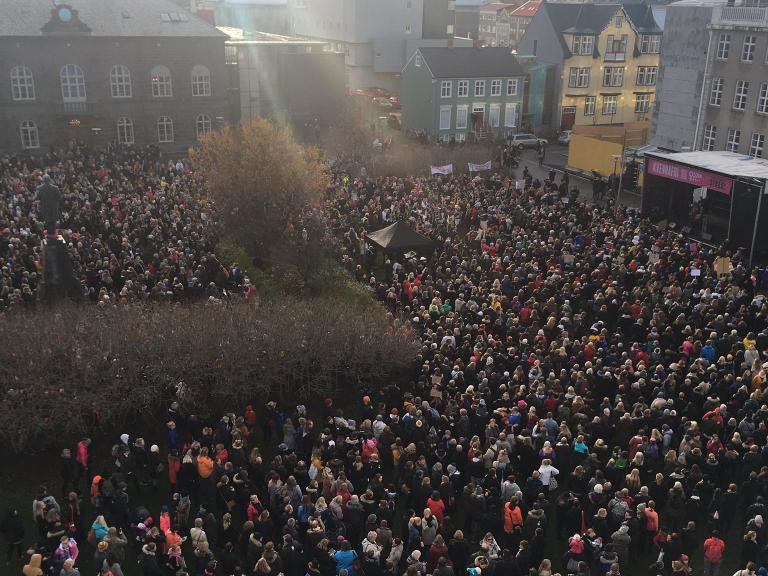 Island: U glavnom gradu protesti žena zbog nepravednog plaćanja u odnosu na muškarce