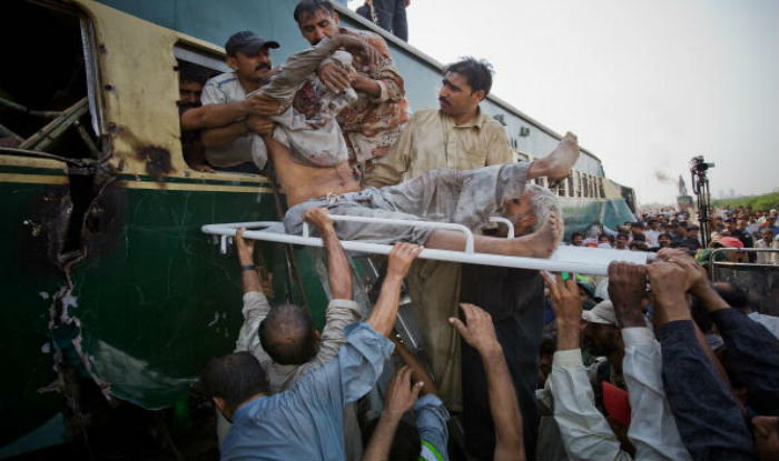 U manje od 2 mjeseca druga željeznička nesreća u Pakistanu: Poginulo najmanje 16, a 40 osoba je ozlijeđeno