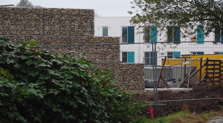 Minhen: Gradi se zid visok 4 m za razdvajanje mještana od dječijeg izbjegličkog kampa